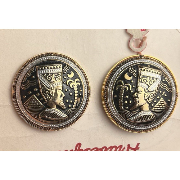 Vintage Round Damascene Clip On Earrings Spain Toledo Egyptian Pharaoh Pyramid - Picture 1 of 9
